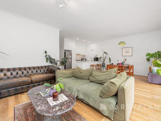 Modern, Cosy and Perfectly Located!