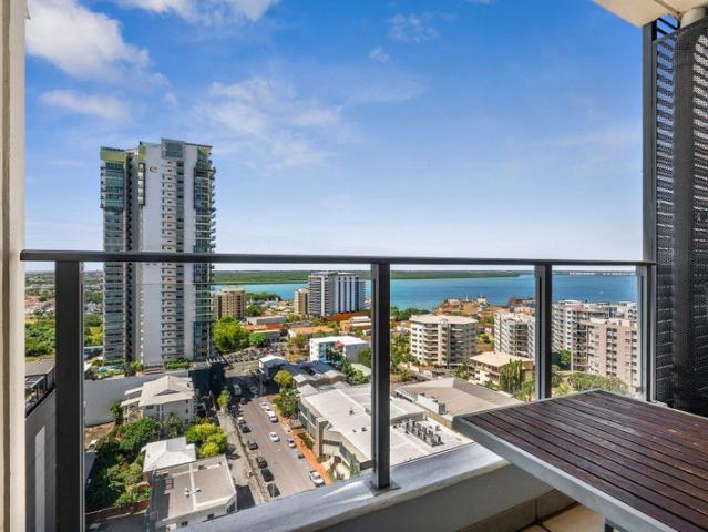 Modern CBD Apartment with Views & Unbeatable Convenience