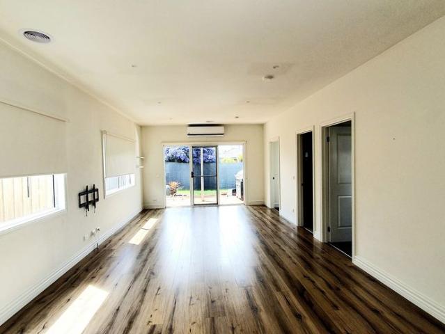 Modern, Central and low maintenance