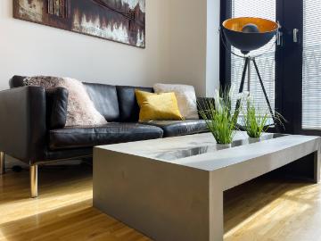 Modern & central apartment between Google and PwC