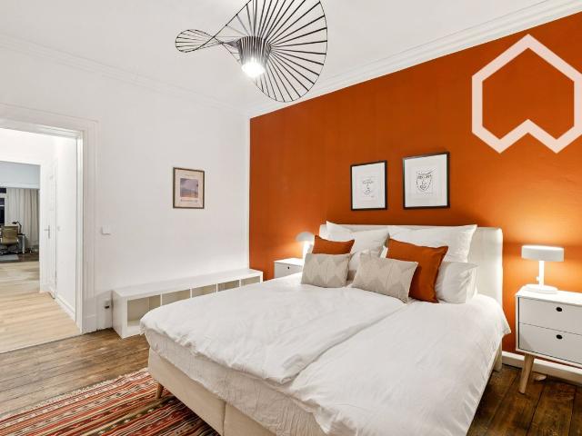 Modern Central Apartment with 2 Rooms, Separate Kitchen, and Balcony, Dusseldorf Amsterdam Apartments for Rent