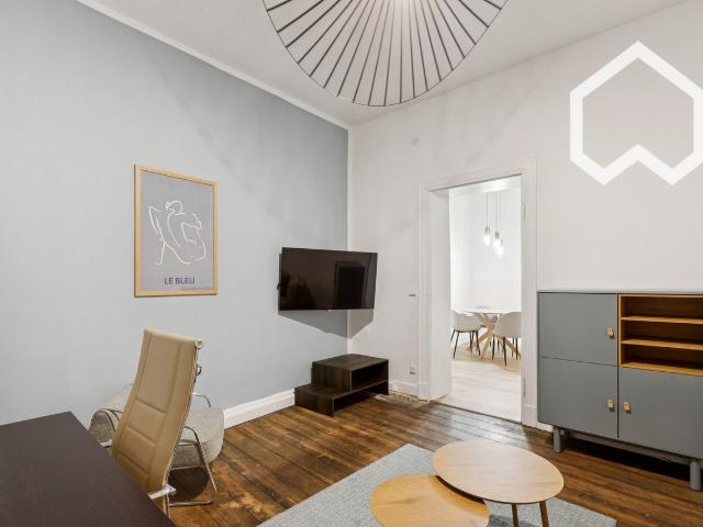 Modern Central Apartment with 2 Rooms, Separate Kitchen, and Balcony, Dusseldorf Amsterdam Apartments for Rent