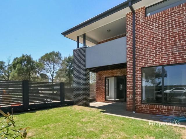 Modern Central Living