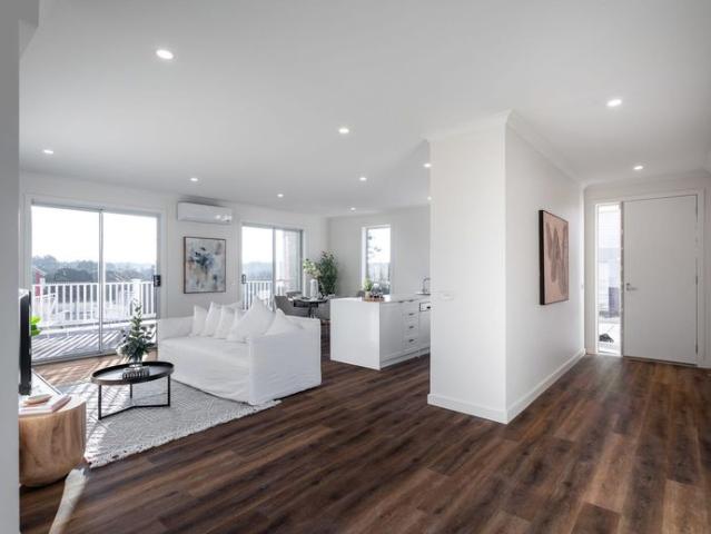 Modern & Central Living