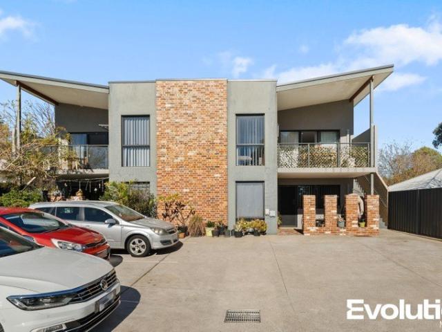 Modern, Central & Low Maintenance