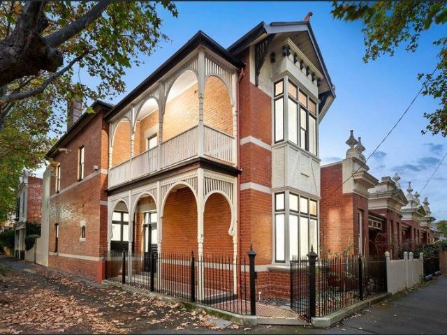 Modern Charm, Corner Position! | FLARE REAL ESTATE