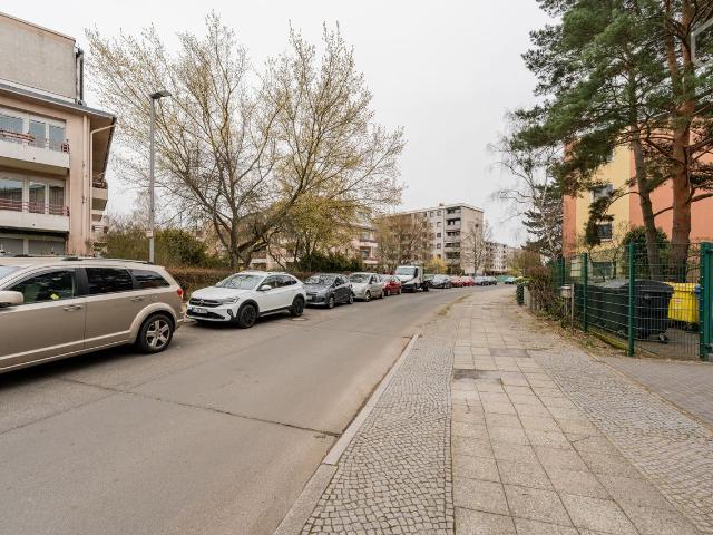 Modern, charming apartment in Wedding with balcony!, Berlin Amsterdam Apartments for Rent