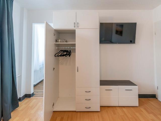 Modern & Chic Studio Apartment in Essen Apartment 41, Essen Amsterdam Apartments for Rent