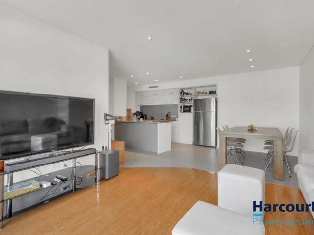 Modern City View Living