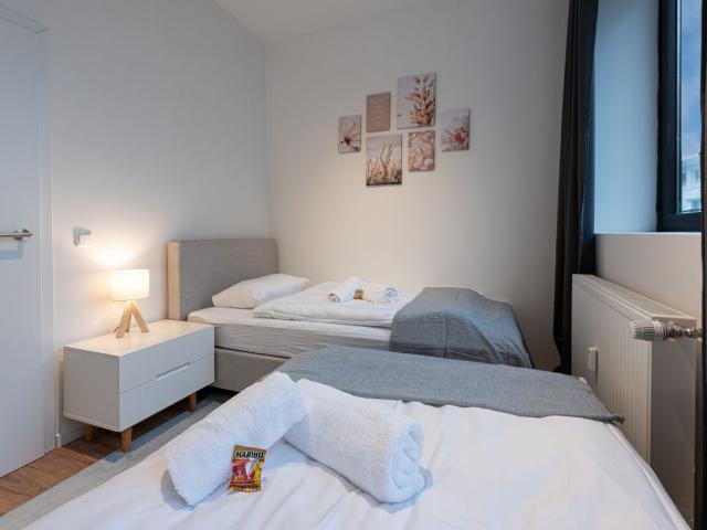 Modern city apartment by Kennedyplatz near station, Essen Amsterdam Apartments for Rent