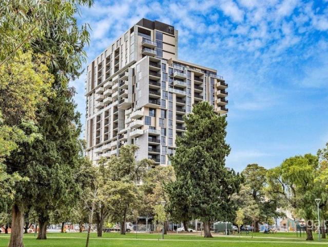 Modern City Apartment with Spectacular Views!