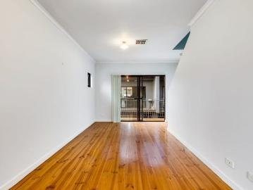 Modern City Fringe Townhouse with Study, Renovated Bathrooms & Secure Garage!