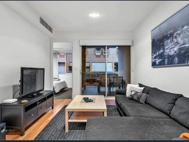 Modern City Living: Fully Furnished 2 Bedroom Apartment in the Heart of Adelaide
