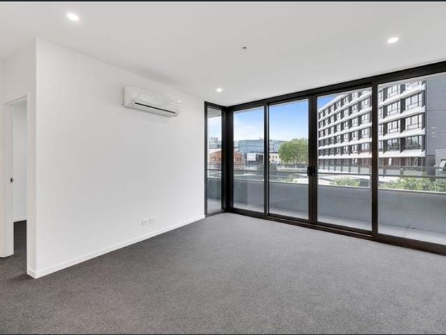 Modern City Living in an Unbeatable Location!