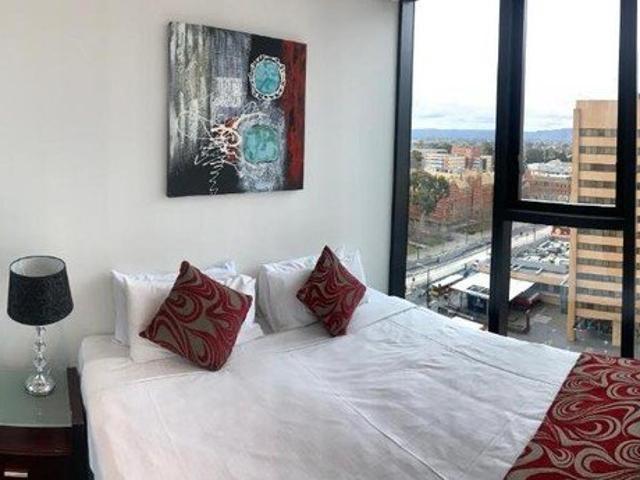 Modern City Living with Pool & Mountain Views Adelaide CBD 2 Bed | 2 Bath | Sleeps 2 | 65m²