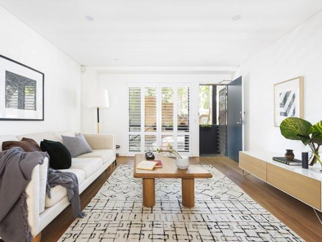 Modern city residence over 3 levels