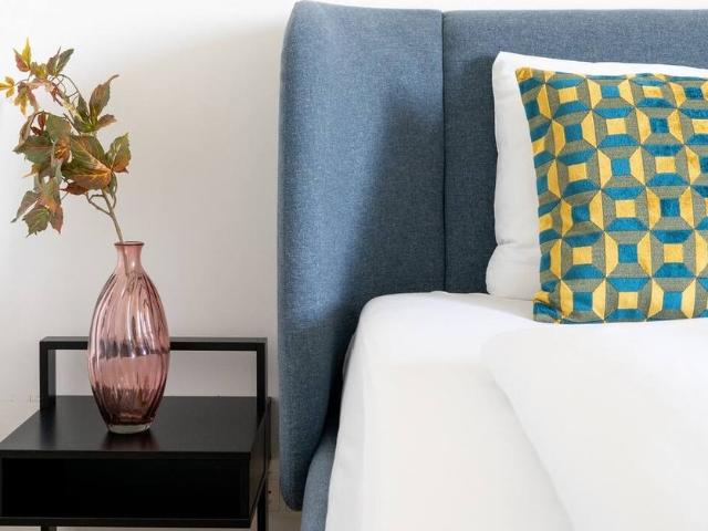 Modern city retreat with rooftop pool and concierge in central Vienna, Vienna Amsterdam Apartments for Rent