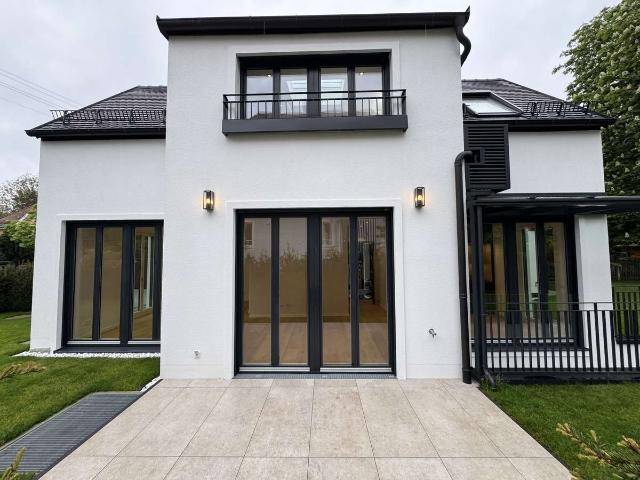 MODERN CLASSIC – Exklusives Einfamilienhaus in Bestlage Villenkolonie Gräfelfing