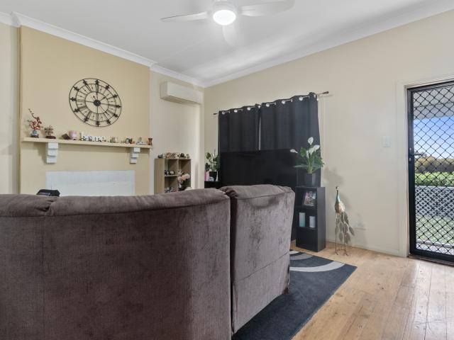 Modern & Close to Town 3 Bedroom Home