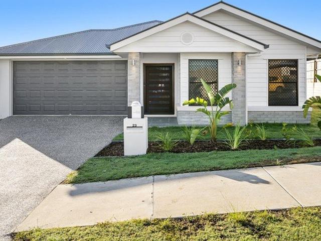 Modern Custom Homes Enjoy $75K in Luxury Upgrades and a 16Week Build Time