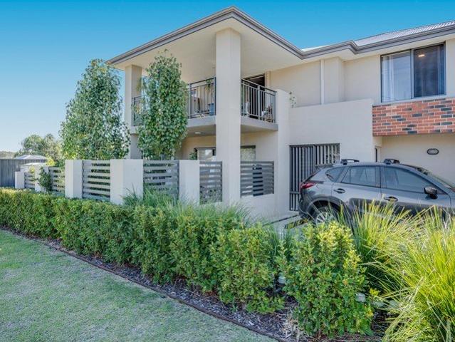 Modern and open plan 2 bedroom, 2 bathroom apartment