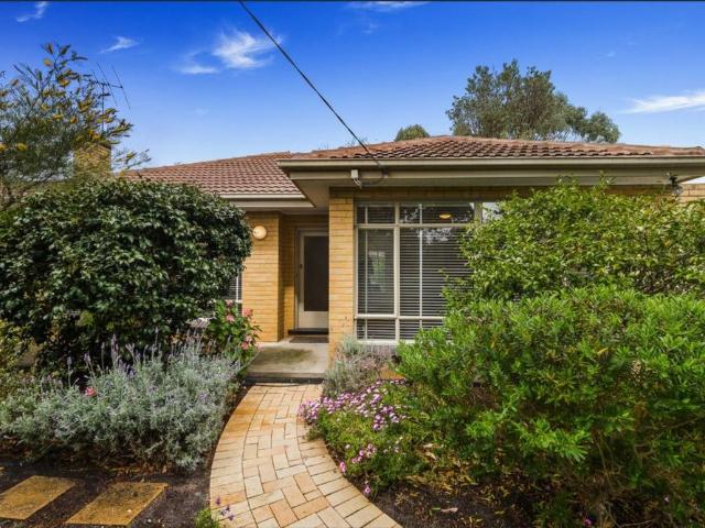 Modern and Beautiful 3 Bedroom Home