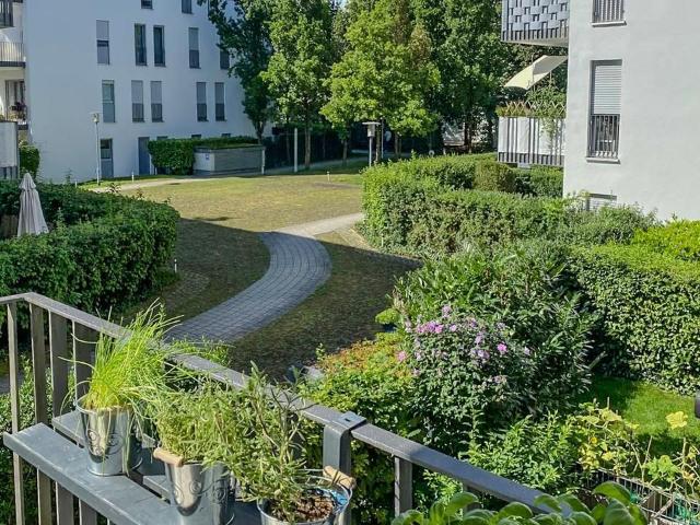 Modern and bright 2 room temporary flat in Munich, Munchen Amsterdam Apartments for Rent