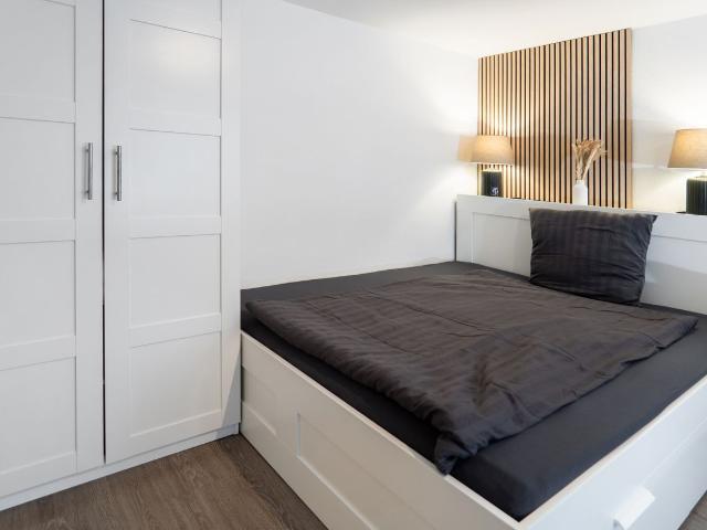 Modern and bright apartment in the heart of Düsseldorf, Dusseldorf Amsterdam Apartments for Rent