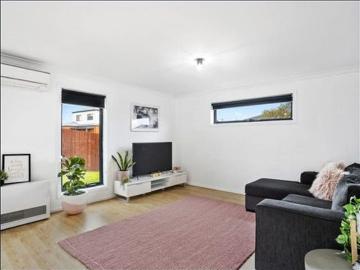 Modern And Bright Home!