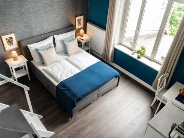 Modern and central apartment for up to 4 people, Bremen Amsterdam Apartments for Rent