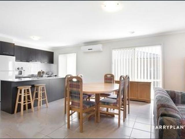 Modern and Comfortable Living in a Convenient Pakenham Location