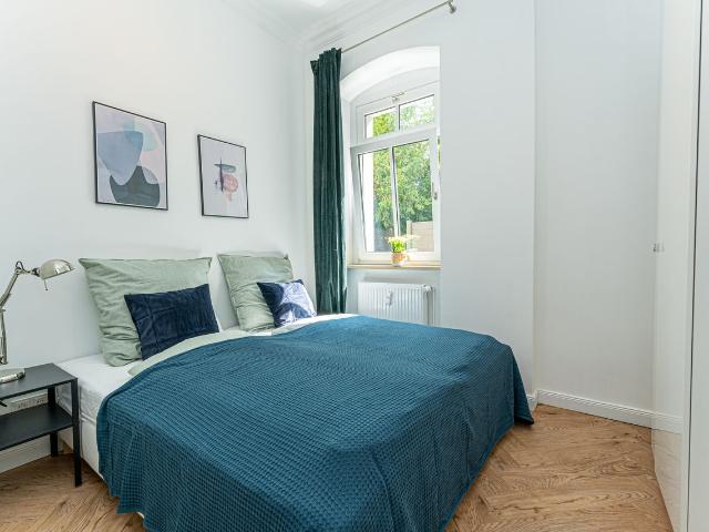 Modern and completely renovated 4 room apartment with kitchen living room in the heart of Berlin Köpenick, Berlin Amsterdam Apartments for Rent