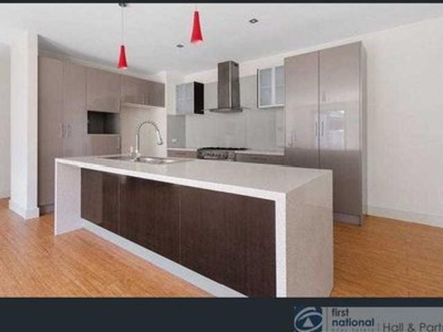 MODERN AND CONTEMPORARY FAMILY HOME