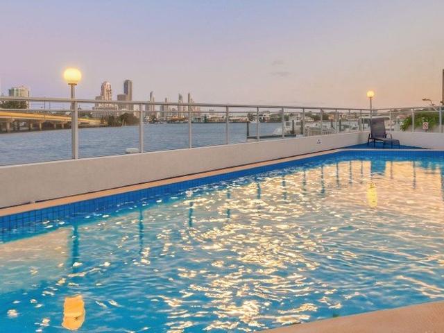 Modern and Cozy 1 Bedroom Apartment in Prime Southport Location!