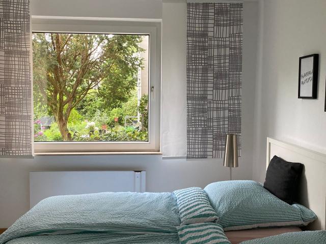 Modern and Cozy apartment in Essen 5 minutes to Uniklinikum, Messe Gruga, Essen Amsterdam Apartments for Rent