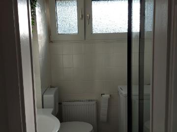 Modern and cozy. Bright apartment centrally located in Duisburg – garage optional Duisburg Amsterdam Apartments for Rent