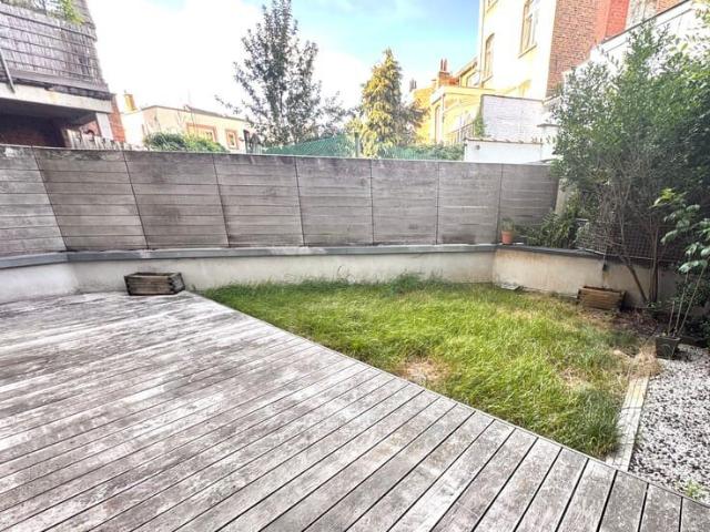 Modern and energy efficient ground floor app with garden
