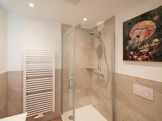 Modern and fully equipped 2 room apartment in Düsseldorf Oberkassel, Dusseldorf Amsterdam Apartments for Rent