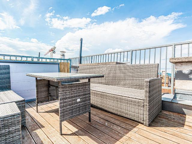 Modern and gorgeous flat with nice neighbours, Vienna Amsterdam Apartments for Rent