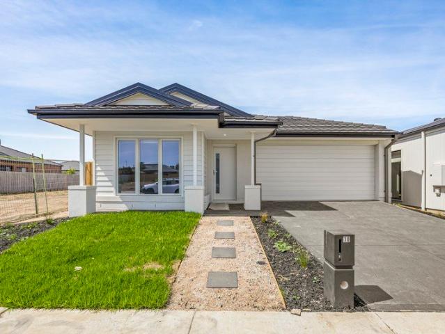 Modern and Homely 4 Bedroom Rental House in Armstrong Creek