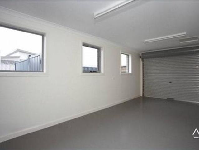 Modern and Low Maintenance in Newnham