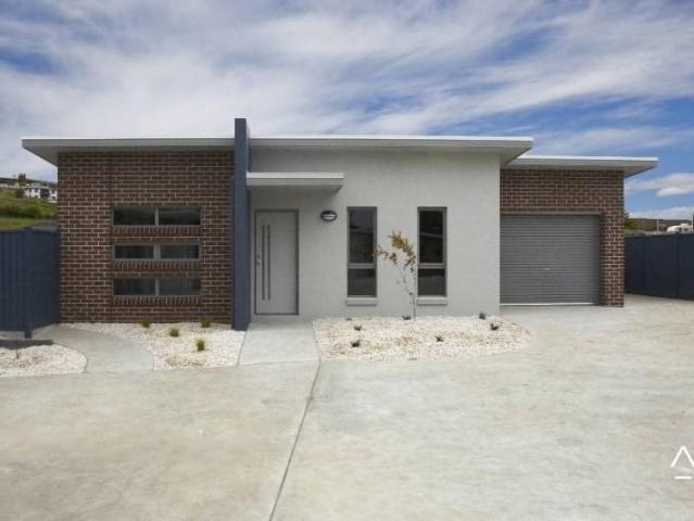 Modern and Low Maintenance in Newnham