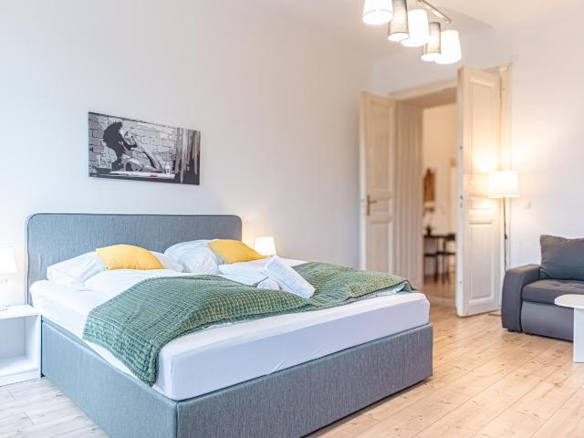 Modern and lovely flat in popular area