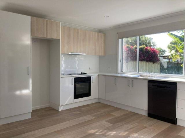 Modern and perfectly private 2 bedroom granny flat