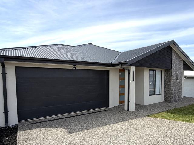 MODERN AND STYLISH BRAND NEW, FOUR BEDROOM HOME