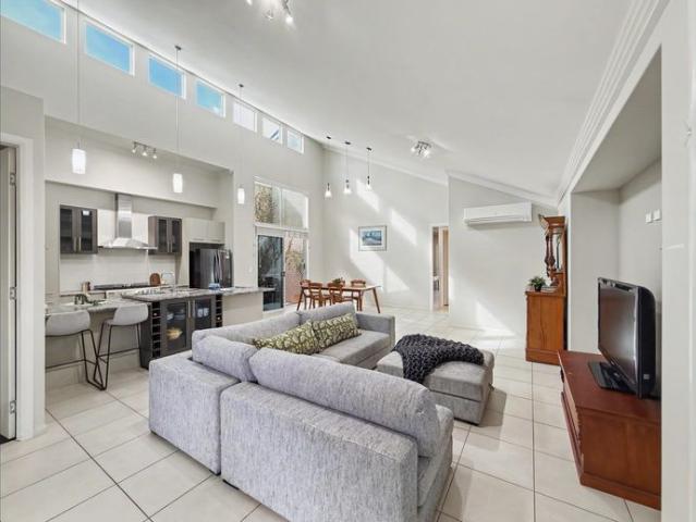 Modern and Stylish Low Maintenance Living in Kearneys Spring