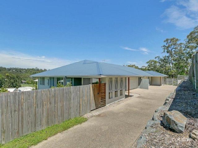 Modern and Spacious Duplex in a Convenient Location