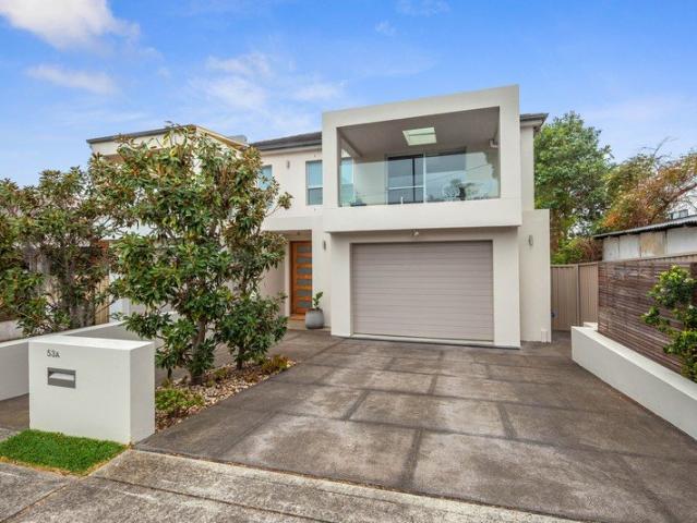 Modern and Spacious Home in Heart of Mortdale