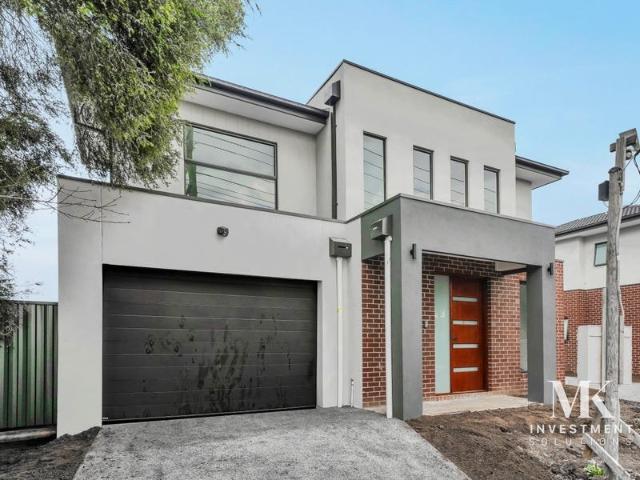 Modern and spacious living with walking distance to mernda station and shops