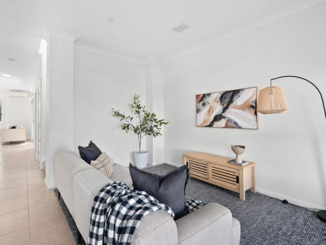 MODERN AND SPACIOUS LIVING IN THE HEART OF ST GEORGES BASIN